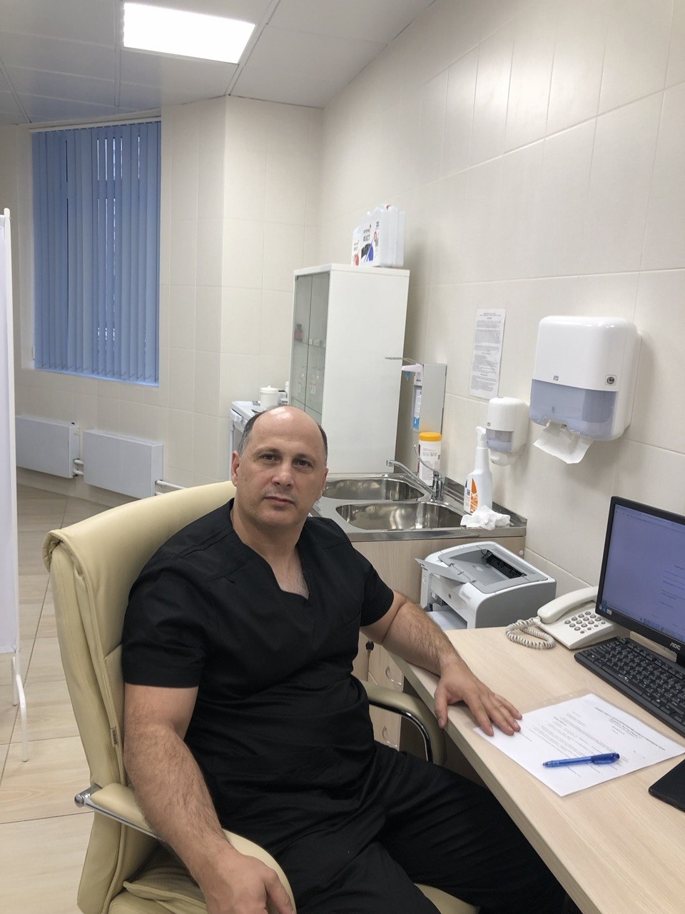 Травматолог-ортопед Степанян Эрнест Эдуардович